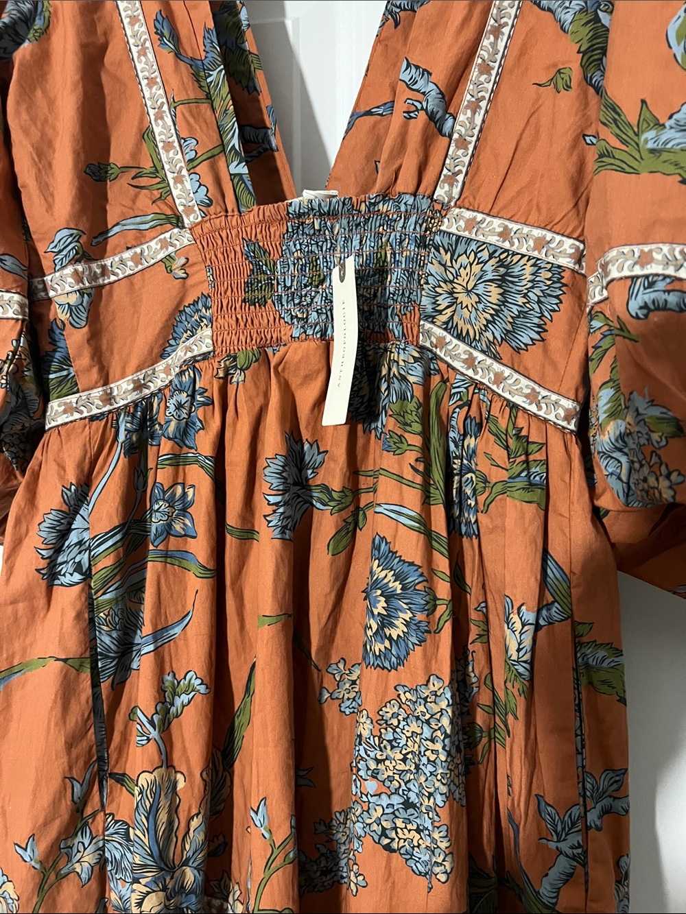 Puff-Sleeve Floral Midi Dress in Rust - Picture 3 of 4